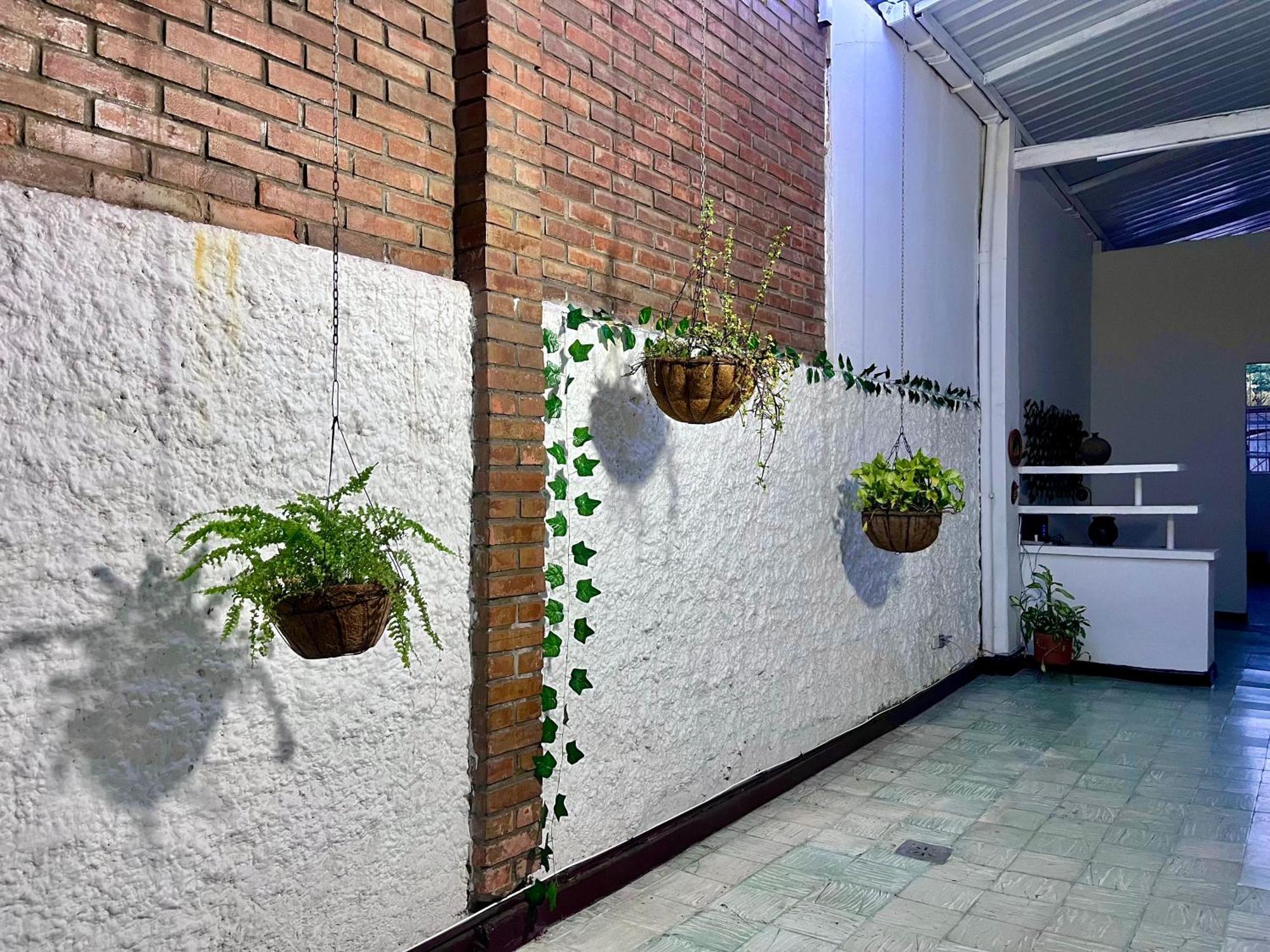 Casona San Cayetano Hotel Cali Exterior photo